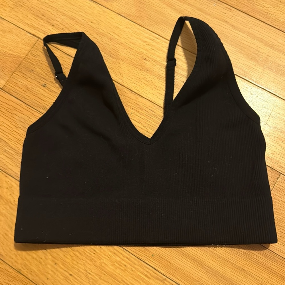black seamless garage tank top